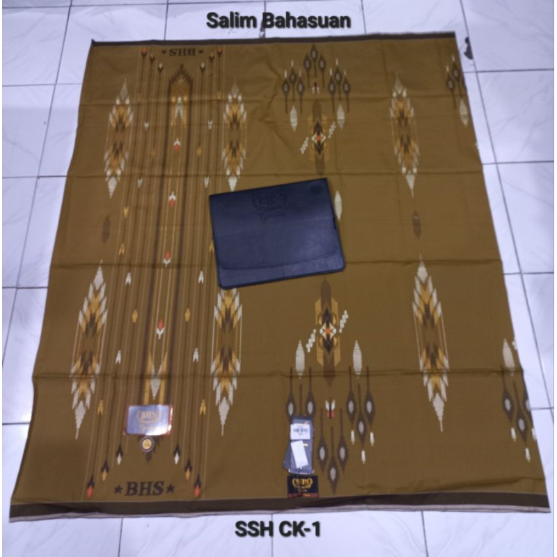 SARUNG BHS SIGNATURE SSH GOLD