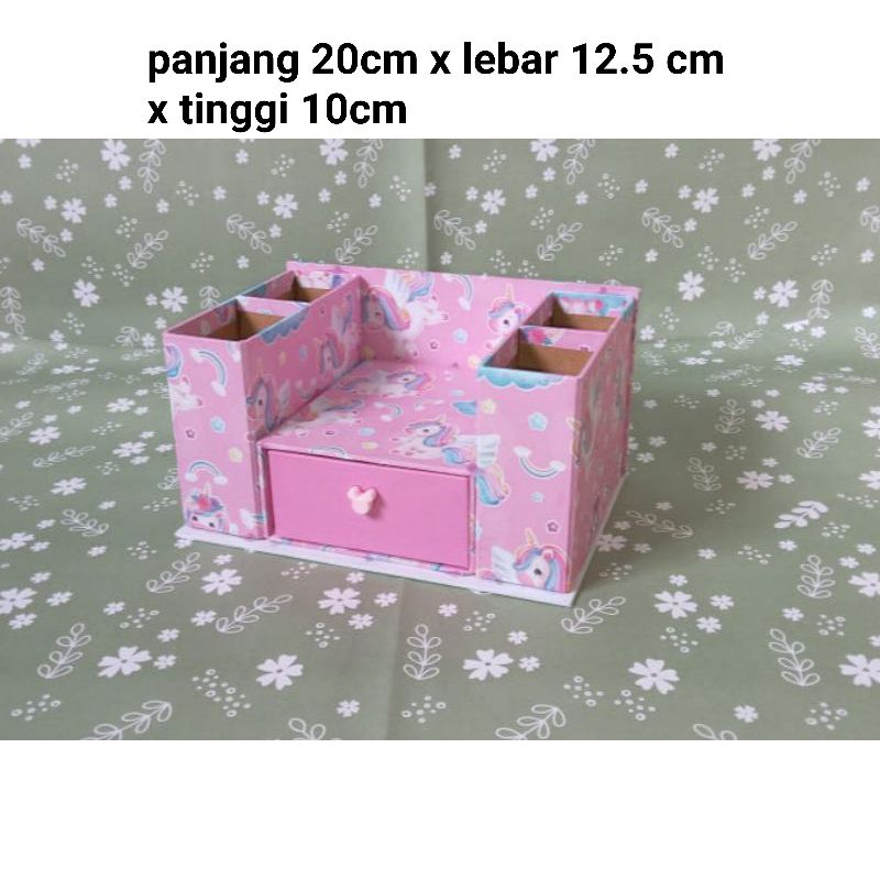 

tempat alat tulis meja belajar bahan karton