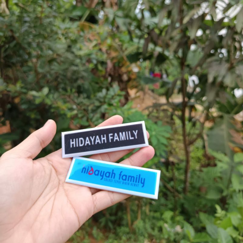 

Cetak Nametag Peniti Satuan 2x8