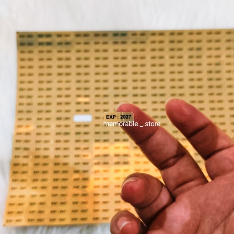 

Stiker Expired Kadaluarsa Gold Emas Anti Air Waterproof