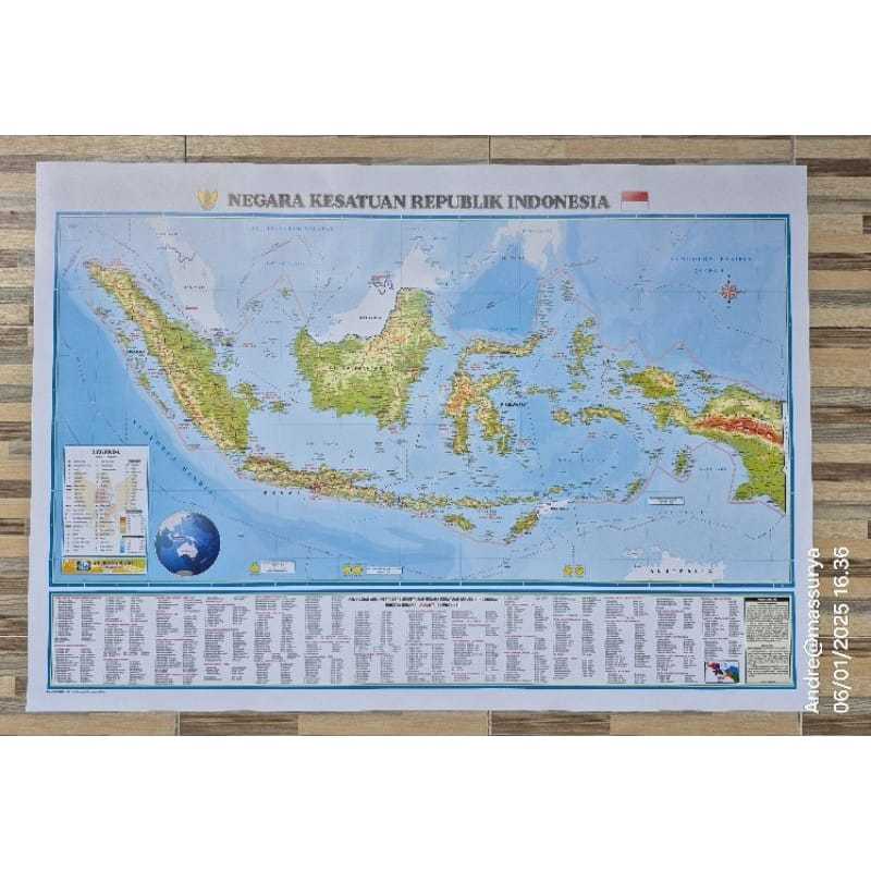 

Peta lembaran NKRI uk. 102x72 tanpa bingkai edisi terbaru 2025