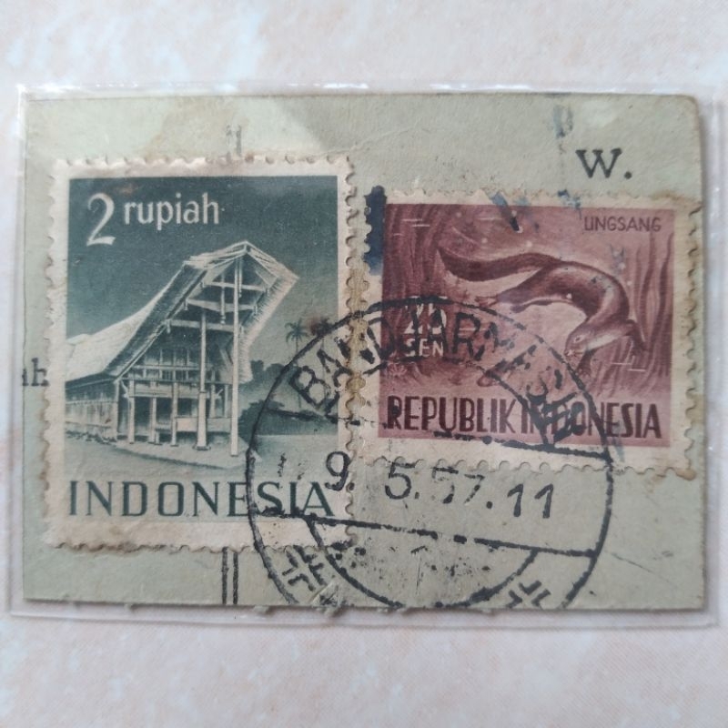 

Perangko Prangko 2 Pcs 1949-1956 Cap Pos Bagus BANDJARMASIN - YN2148