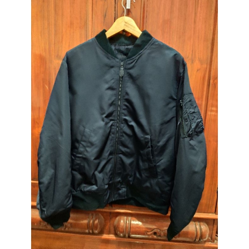 Jaket Uniqlo Bomber Second