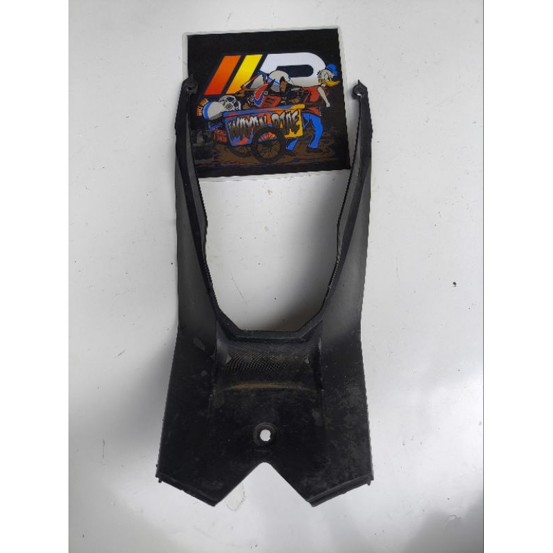 Jual cover tangki bawah jok honda supra GT-R 150 original bekas lepasan motor