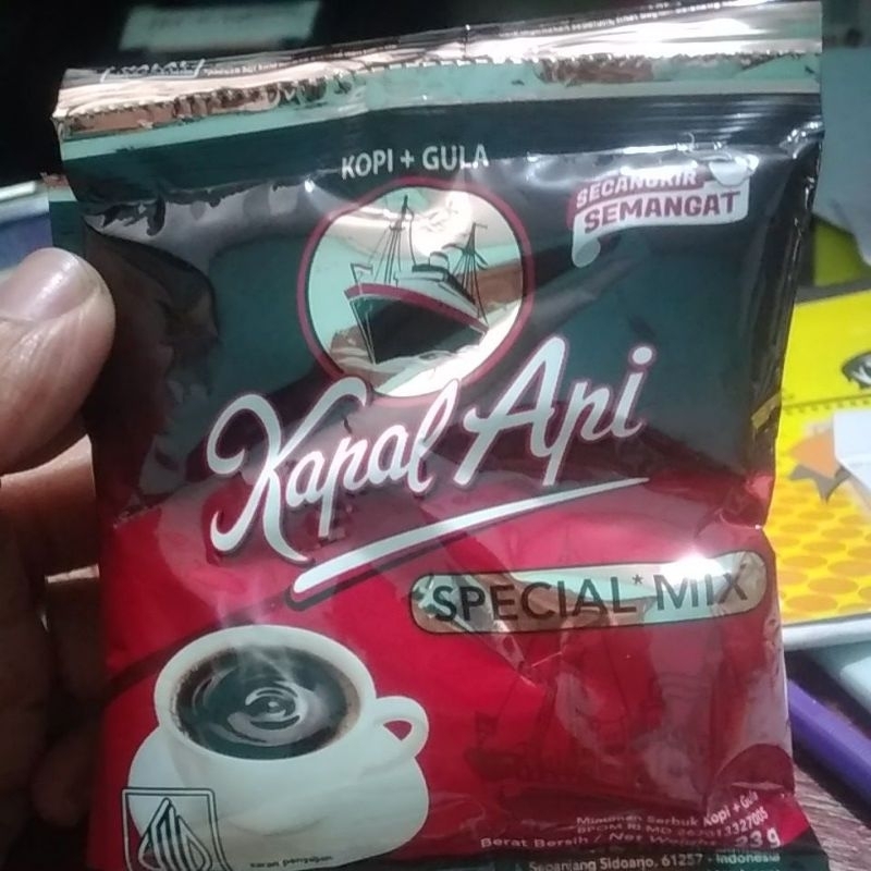 

Kapal Api Special Mix Kopi + Gula renceng 23 gr