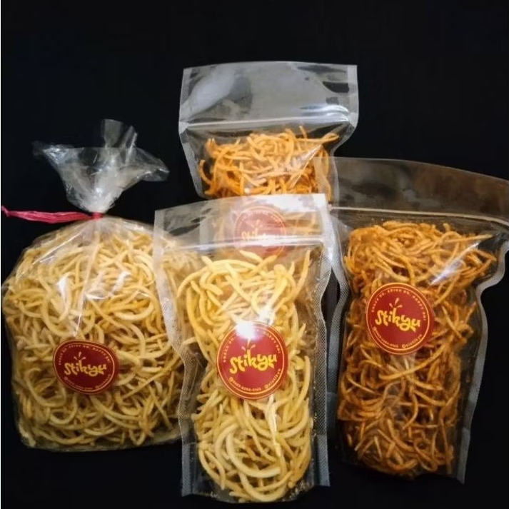 

sistik snack/cemilan/oleh oleh/makanan ringan/kripik