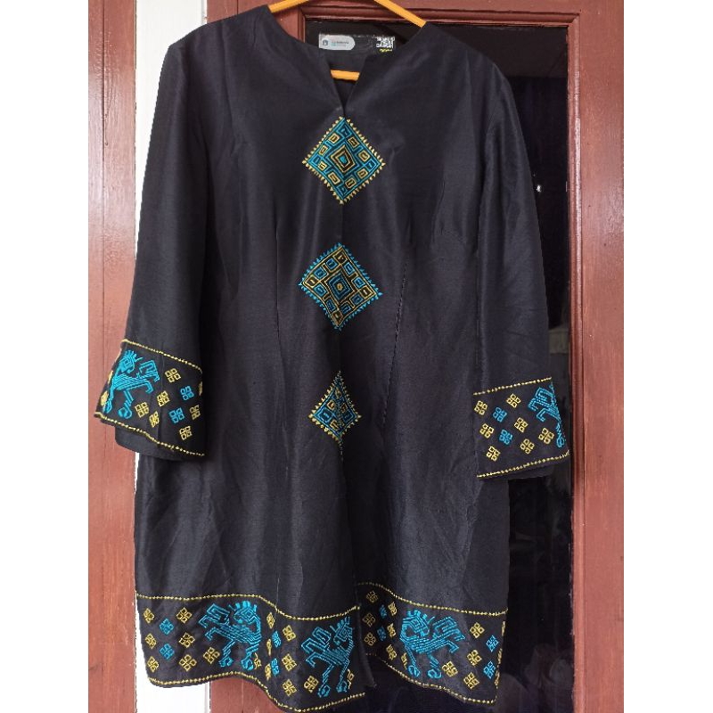 PRELOVED PAKAIAN WANITA BEKAS PAMERAN/BAJU ATASAN WANITA