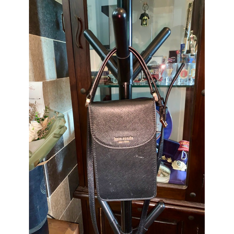 Preloved Tas Hp, Pasport KateSpade