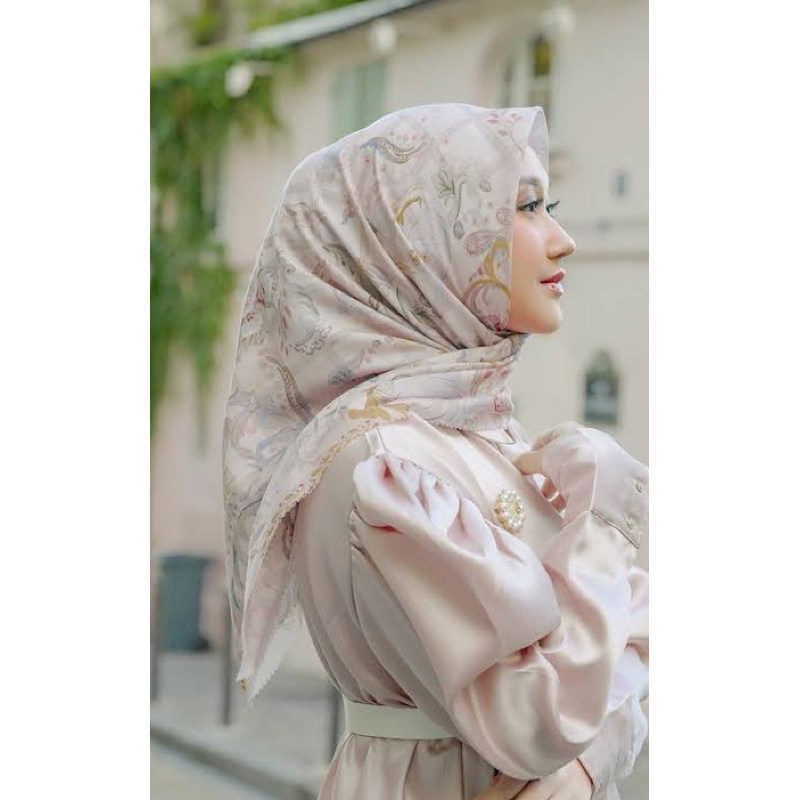 AUTOGRAPH 01 BUTTONSCARVES FLEUR NEW