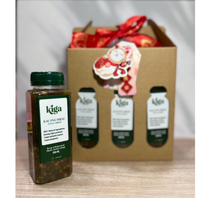 

Hampers Imlek Minuman Kacang Hijau Gula Aren isi 6 botol ukuran 250ml