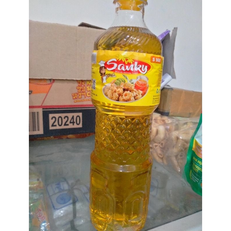 

minyak goreng sanky kemasan botol 900ml