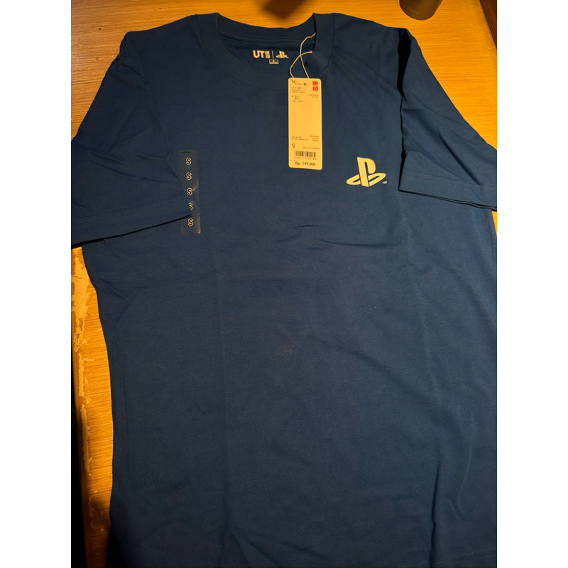 Kaos T-shirts Uniqlo X Playstation Original 100% Kondisi Baru Mall