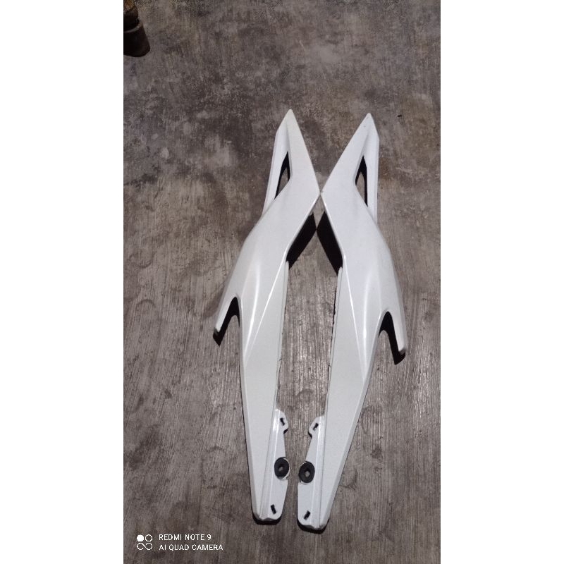 body belakang cbr150r