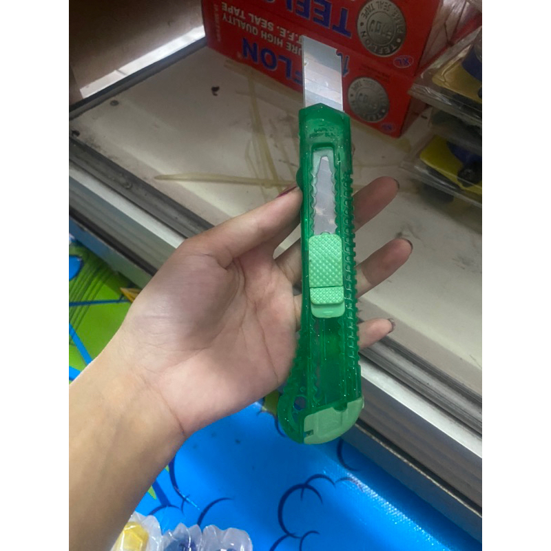 

8 pics cutter (pemotong)