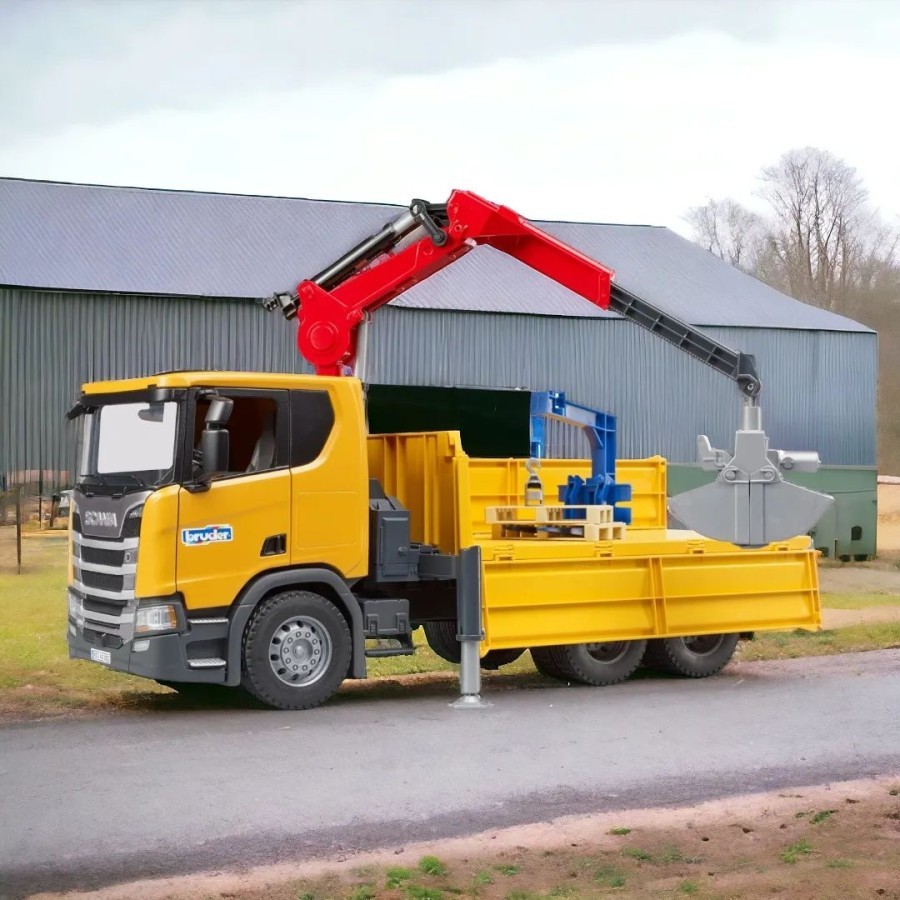 Bruder 3551 Scania Super 560R Cattle Transportation - Mainan Miniatur Truk Angkut Hewan