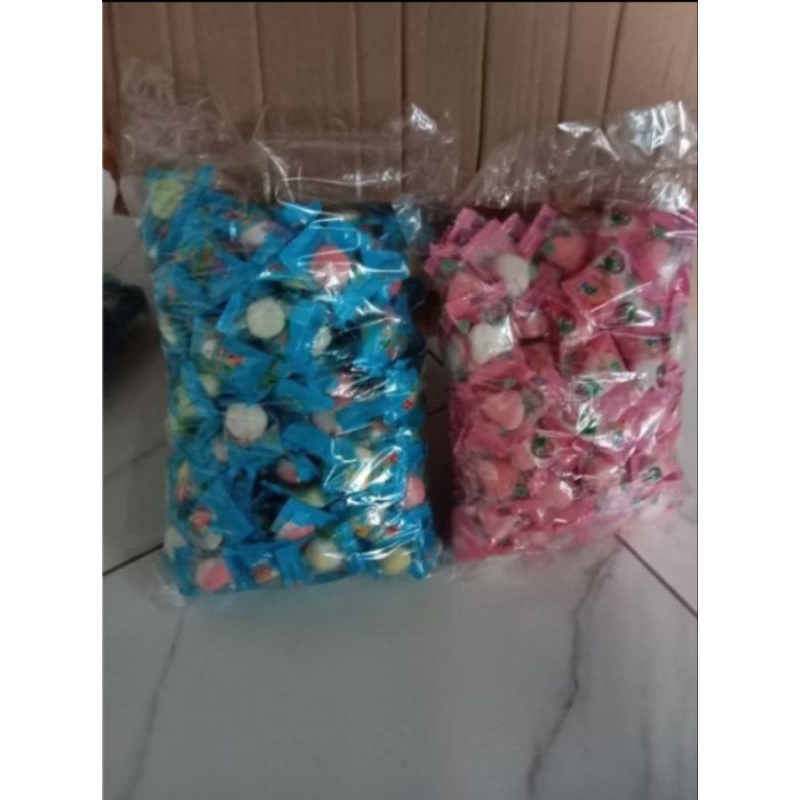 

Permen Yupi Kiloan 1kg Rasa Fruity Puff / Strobery / Mix 2 rasa