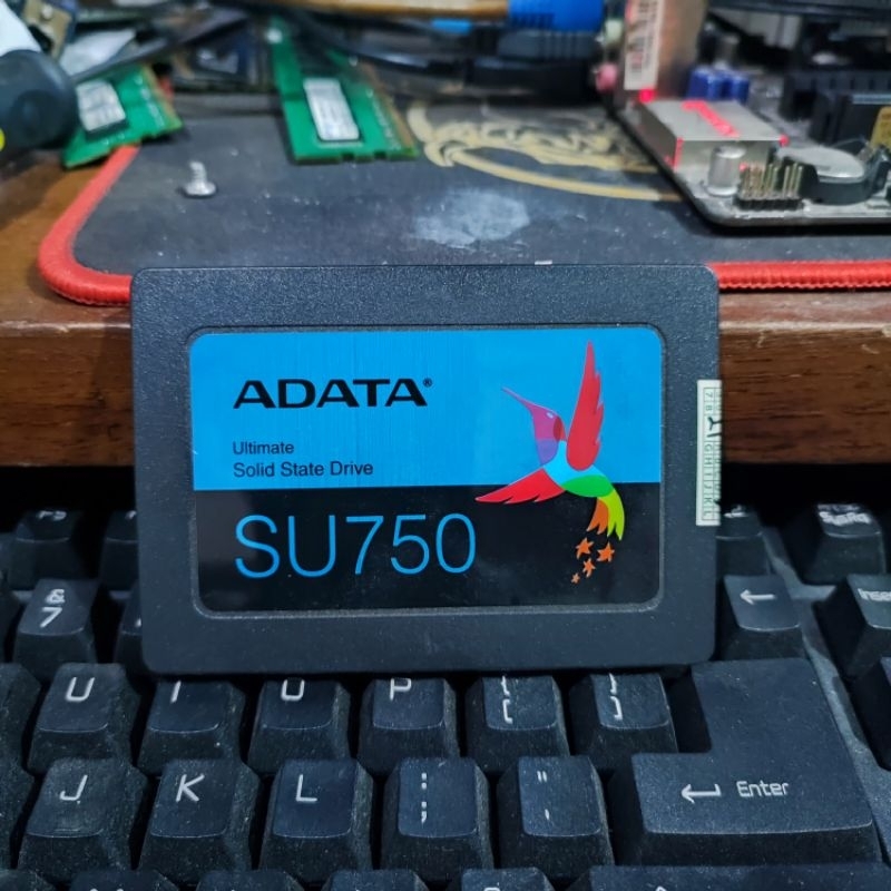 ssd adata su750 1TB health 100/100