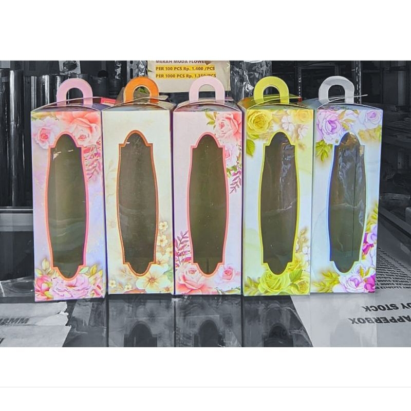 

S ( S51 ) BOX SOUVENIR BOTOL UKURAN 7x7x20 FULLCOLOR