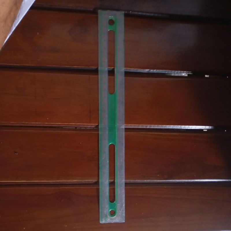 

Penggaris 30 cm Penggaris Plastik