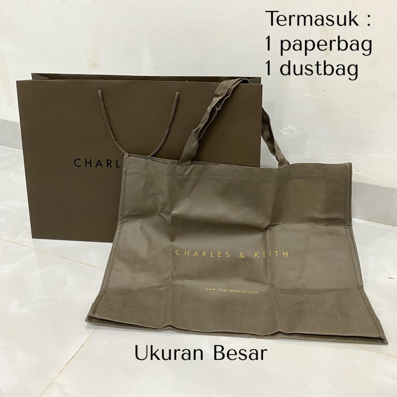 

Paperbag Ukuran Besar + Dustbag Charles and Keith Original 100%