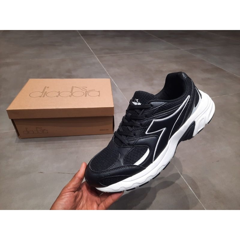 sepatu sport runing  diadora original BNIB asli Ori ESPERTO