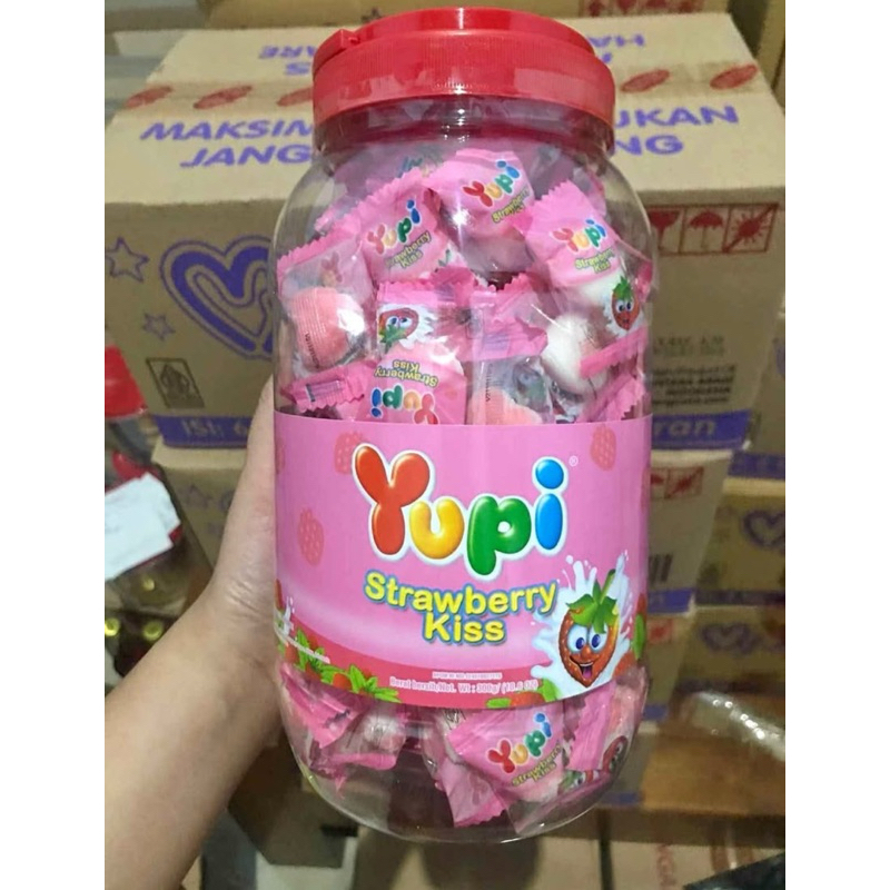 

1 TOPLES YUPI STRAWBERRY KISS