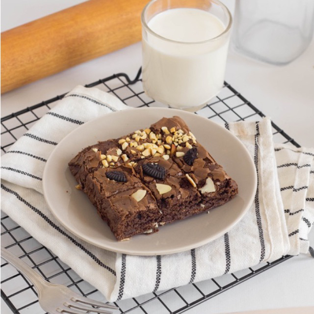 

Tookitchen Fudgy Brownies Premium 1 Box