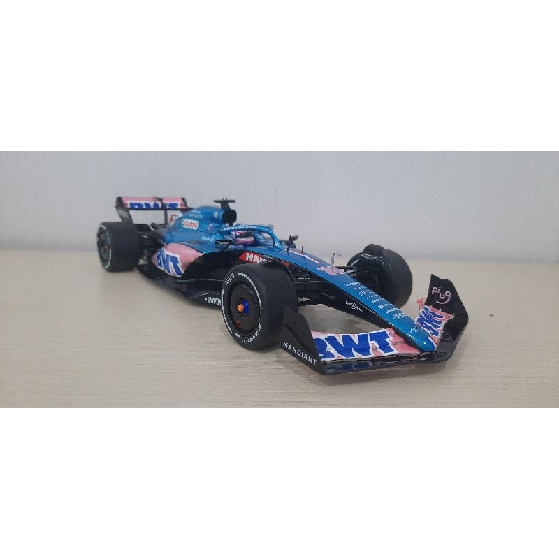 diecast f1 skala 18 solido fernando alonso