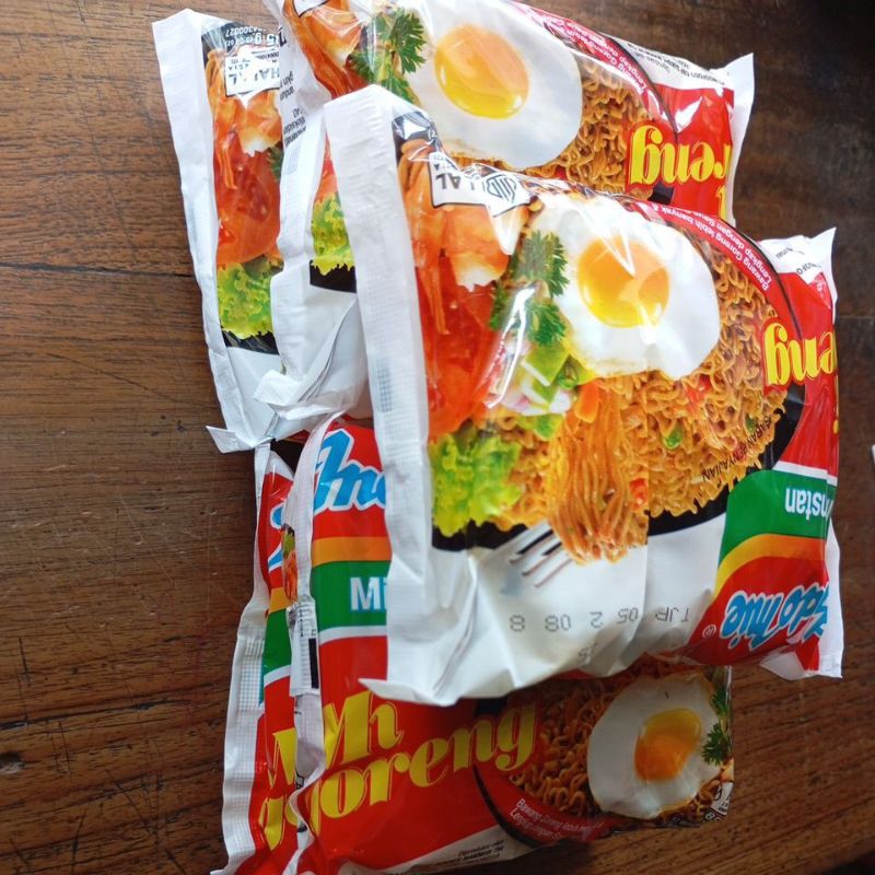 

mie instan isi 5 pcs