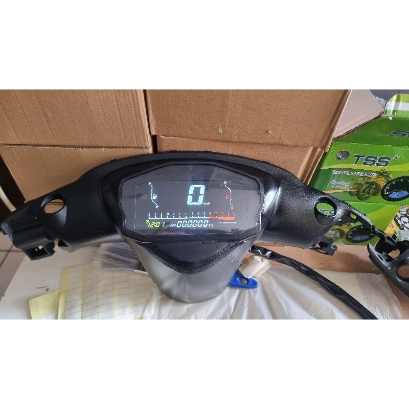 speedometer digital mio