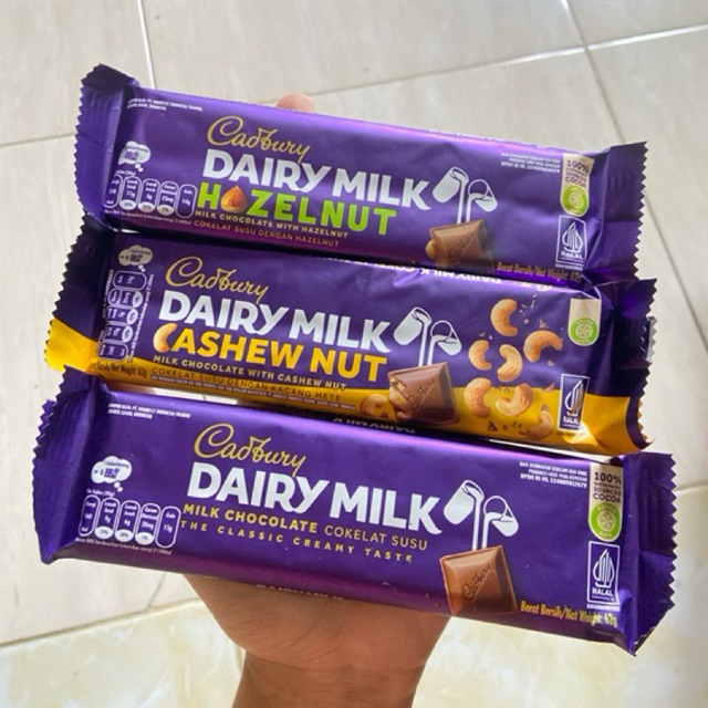 

Cadbury Dairy milk 62gr Original Coklat susu Cashew susu