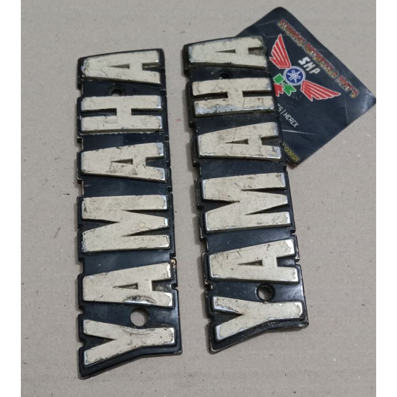 Emblem Tangki Yamaha RXS RX Spesial YT115 original.