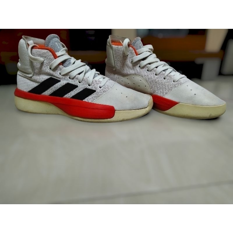Sepatu Adidas Basket Pro Adversary Mid