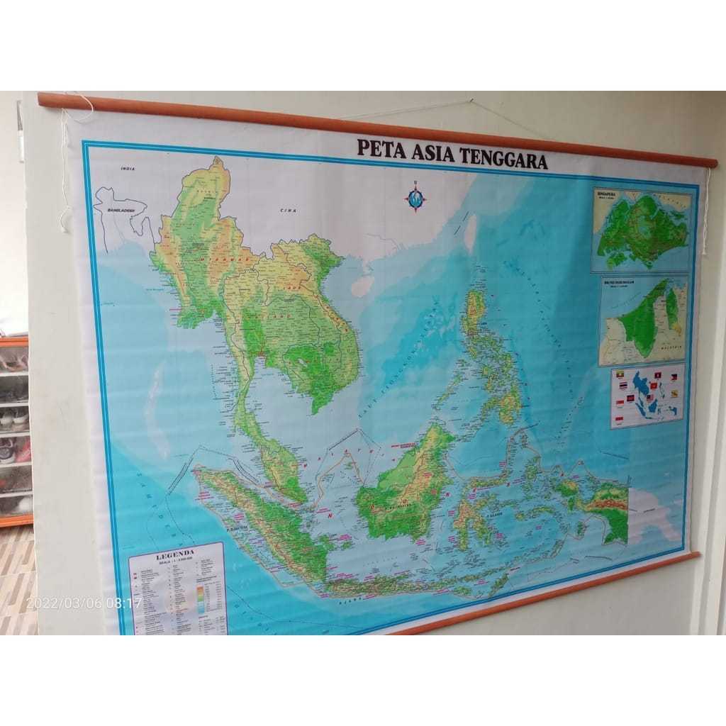 

Peta Asia Tenggara Sedang Bingkai Kayu ukuran 125 x 85cm