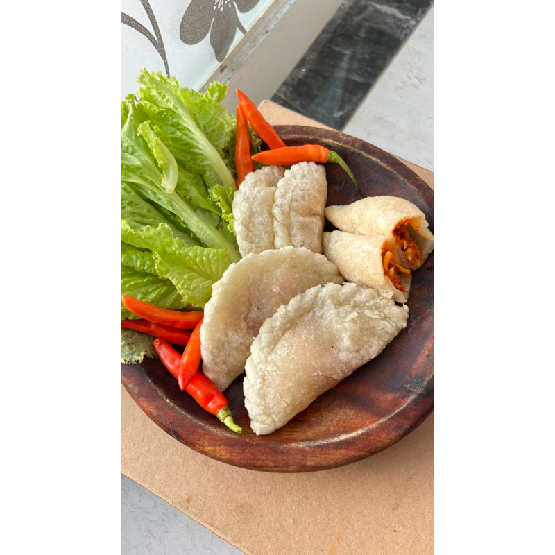 

Cireng isi ayam suwir pedas (Cooked by Eni’s Hands) 10 pcs
