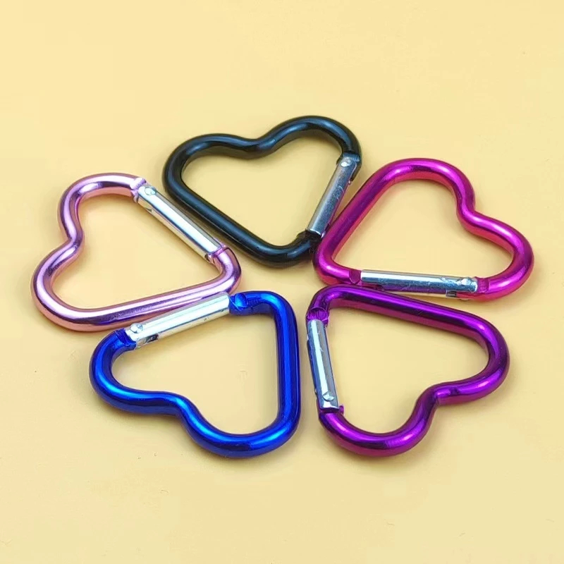 Carabiner Gantungan Kunci Bentuk Hati Love Heart Bahan Metal
