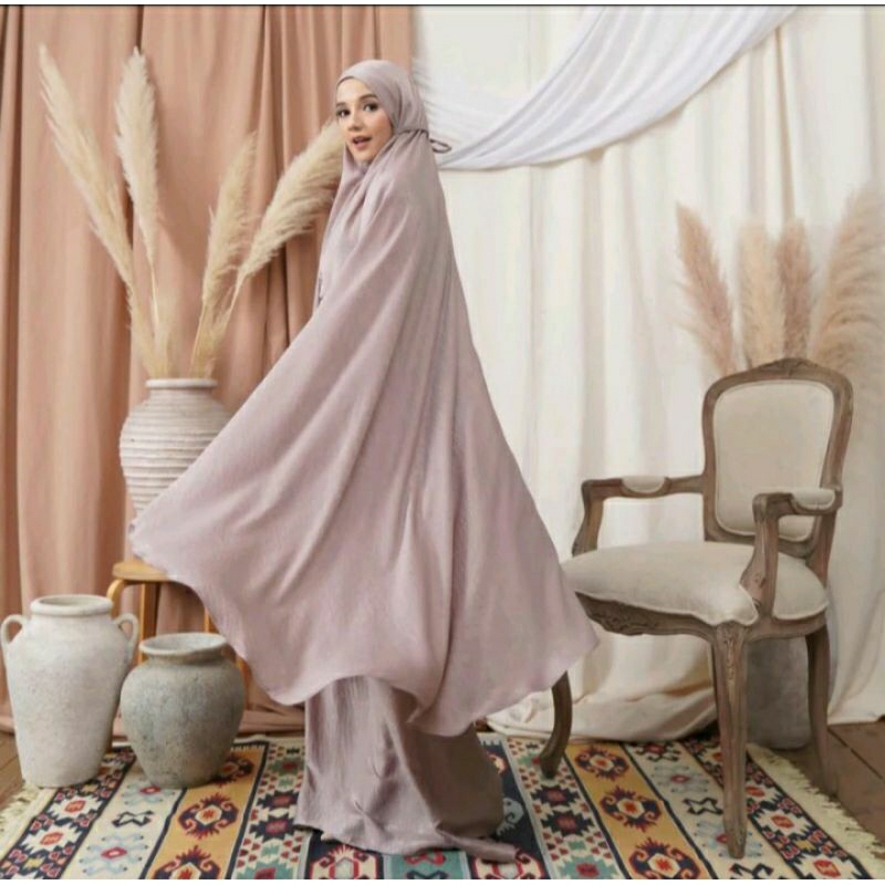 •mukenakiki• Mukena Santorini Silk jumbo original By Armii By Jihan