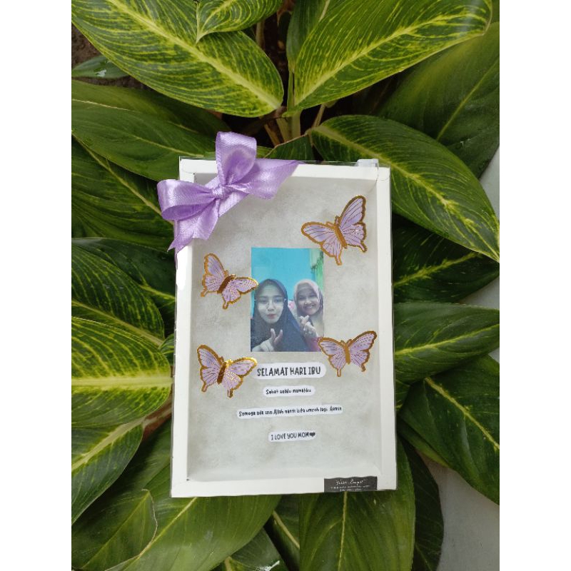 Mika Gift box by Farisa buket