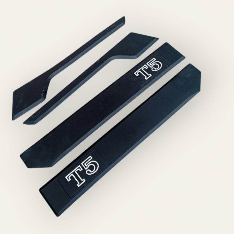 Body List Karet Trim Tepong Spakbor Vespa Excel T5