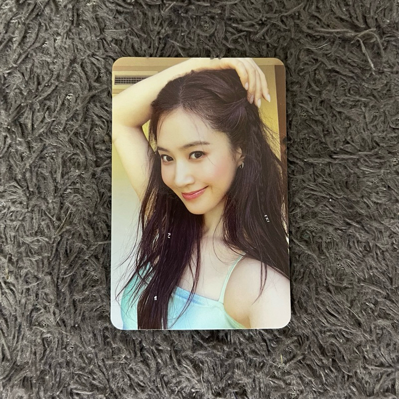 OFFICIAL PHOTOCARD SNSD GIRLS GENERATION YURI MD PERFUME 15th ANNIVERSARY