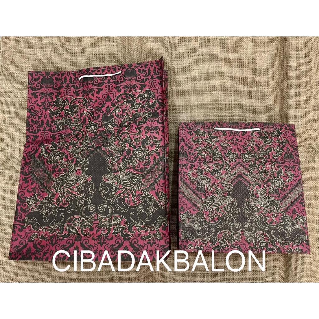 

Paper Bag Batik / Kantong Kado Batik / Gift Bag Batik / Kantong Hadiah Batik