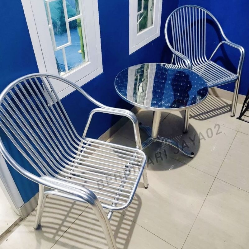 1 Set Kursi Teras / Kursi Outdoor Binakarya ( Kursi Kerang 2 + Meja Stainless 1 )