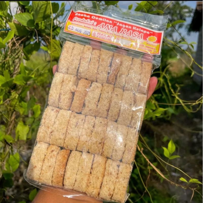 

Sagon kelapa bakar gurih