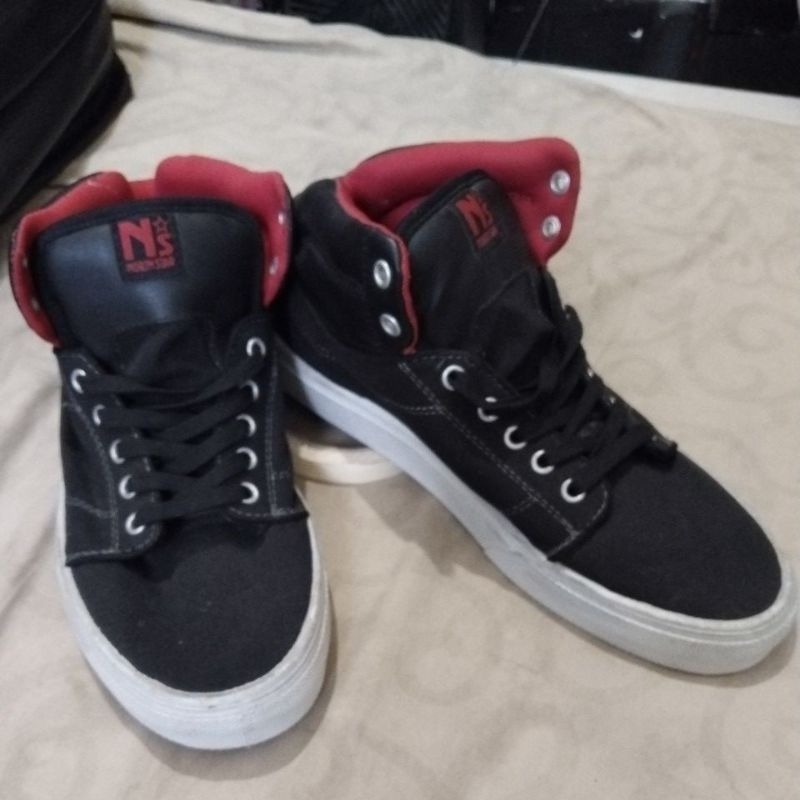 SALE Sepatu North Star by BATA