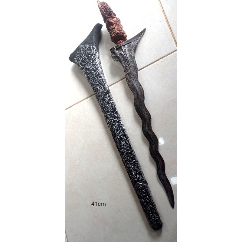 Keris Bali pamor kulit semangka panjang bilah 41cm gagang kayu sawo raksasa