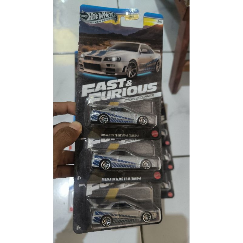 HOT WHEELS FAST AND FURIOUS NISSAN SKYLINE GT-R (BNR 34)