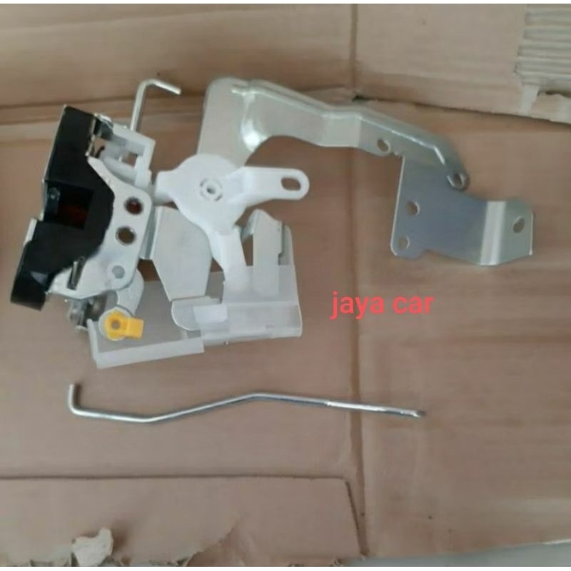 door lock kunci pintu kanan Mitsubishi Canter 110 / Canter 125