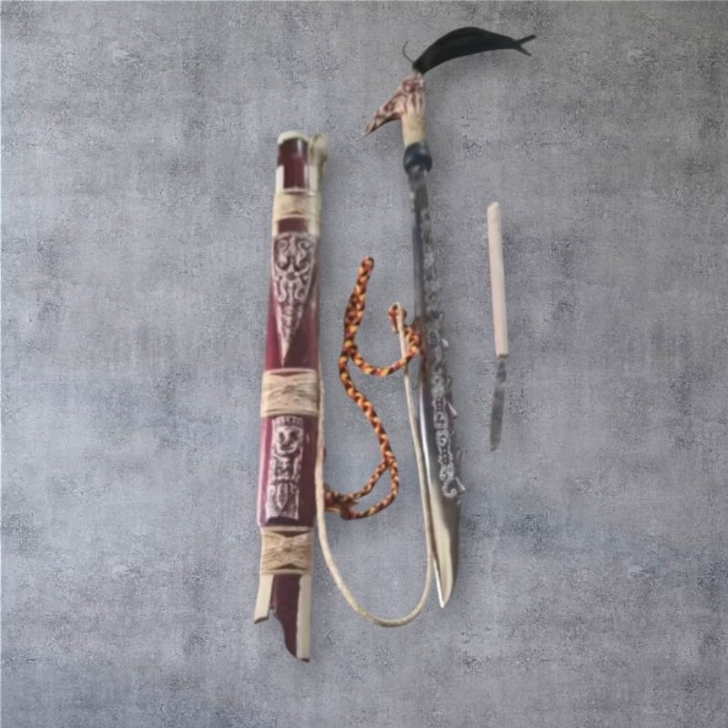 Mandau etnik Dayak  ukir khas dayak kalimantan panjang -+ 80 cm