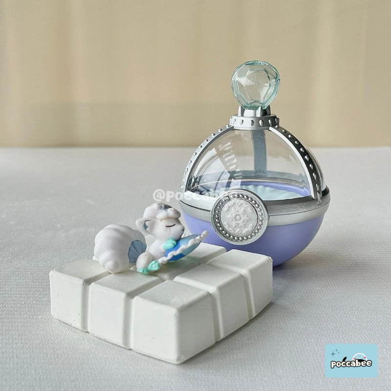 [SELECTED] Action Figure Pokemon Dreaming Case Vulpix