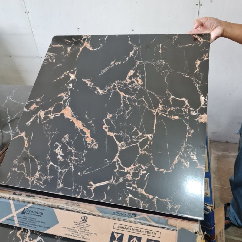 keramik 60x60 lantai/keramik hitam urat emas/keramik hitam corak/keramik glossy/keramik hitam/kerami